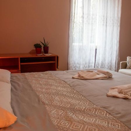 Hostel Teatro Τεργέστη Εξωτερικό φωτογραφία