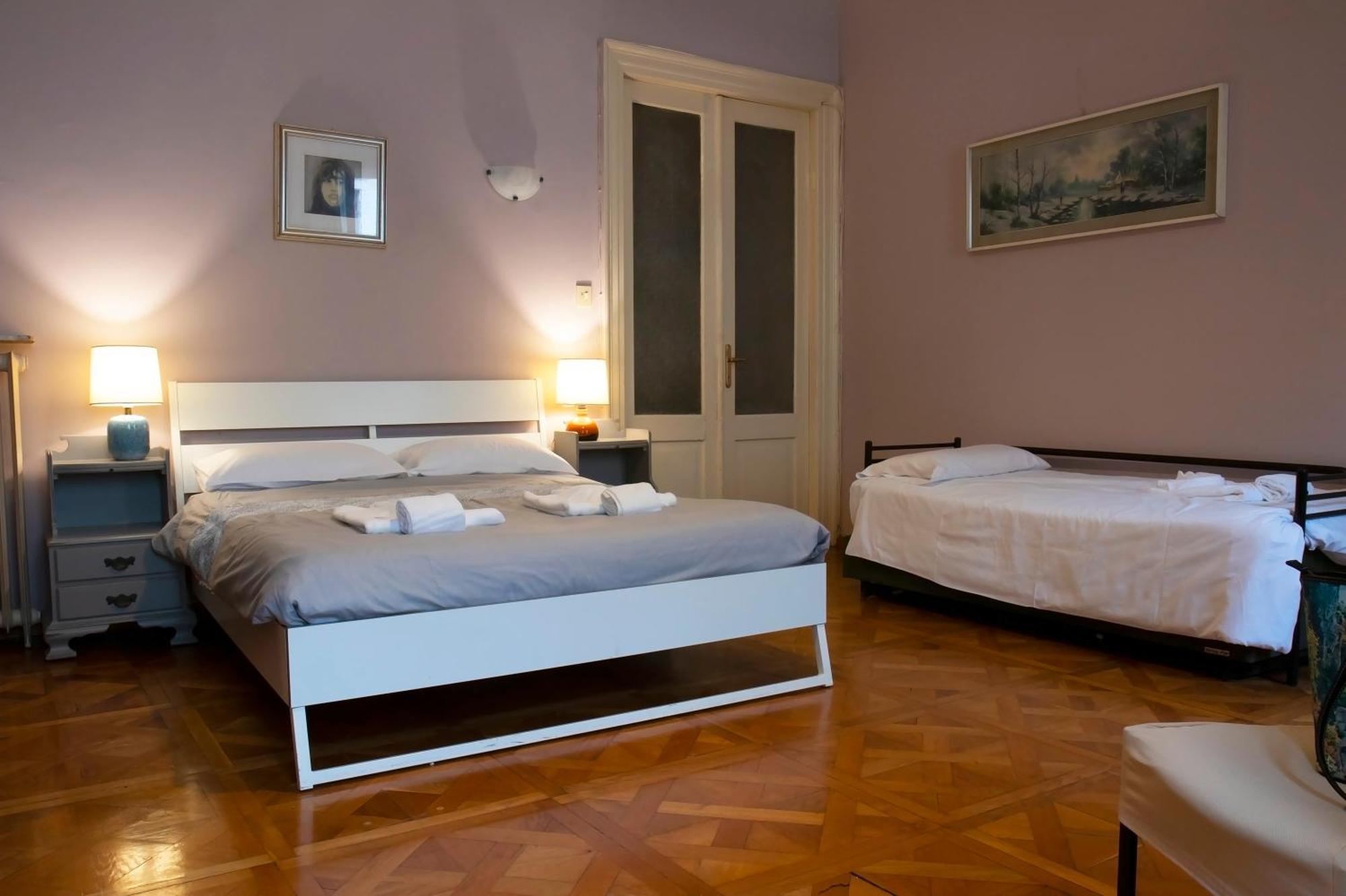 Hostel Teatro Τεργέστη Εξωτερικό φωτογραφία